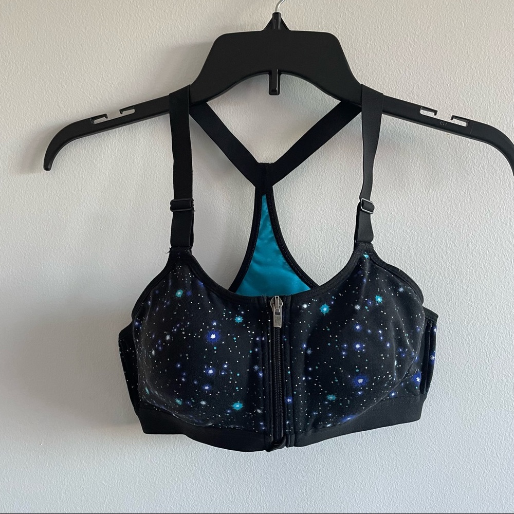 Victoria Secret VSX Front Close Sports Bra Size 34B Black